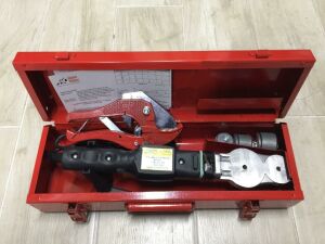 Gönen Döküm 600 Watt Minimax Plastik Boru Kaynak Makinası Seti Metal Çantalı