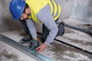 Bosch Professional GCL 2-50 G Lazer + RM10 Tutucu