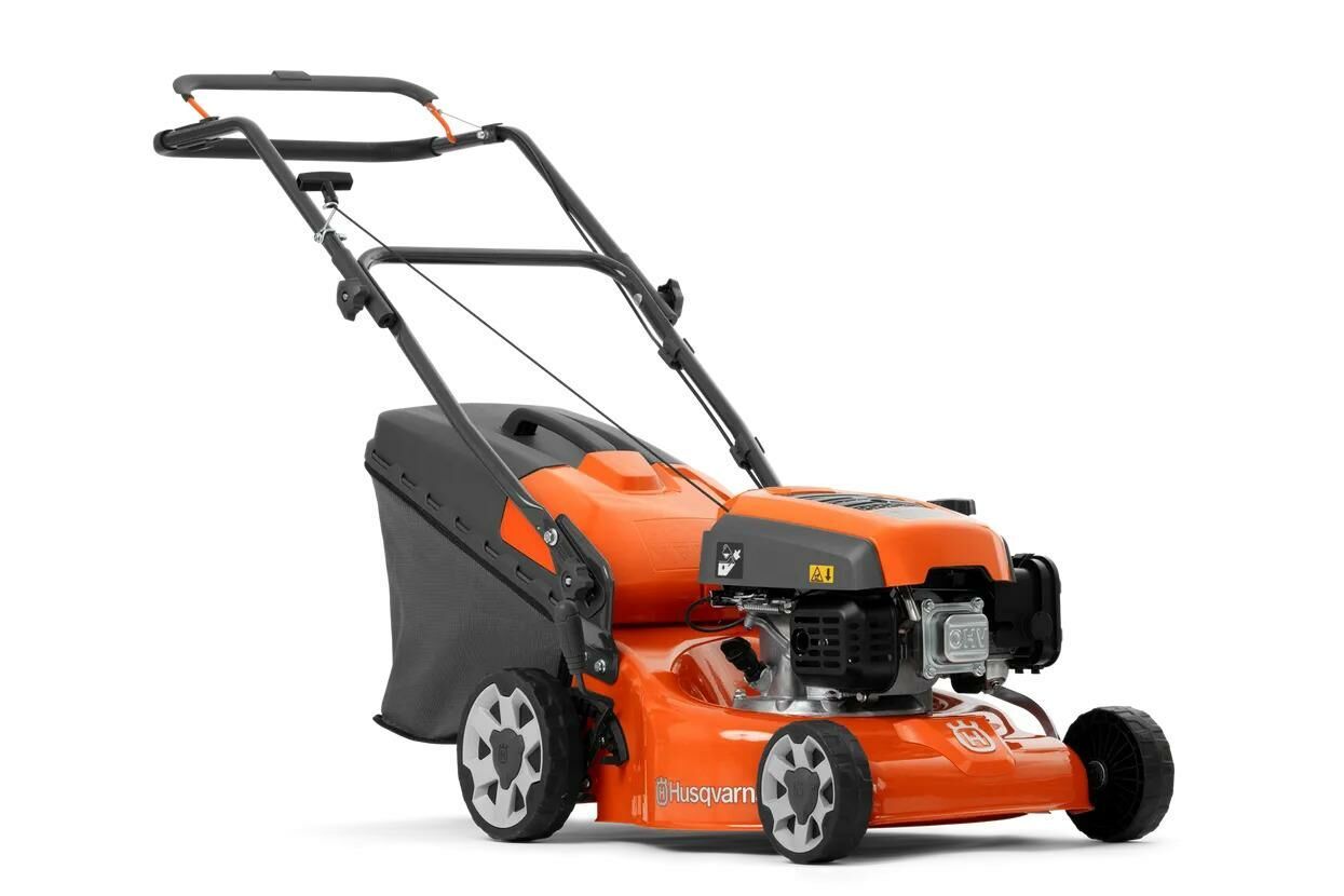 Husqvarna LC140P Çim Biçme Makinası
