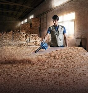 Bosch Professional GBL 800E Üfleyici